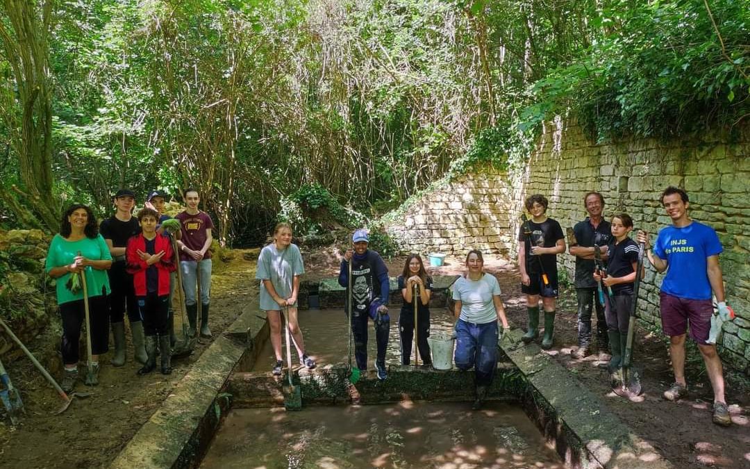 Sur le terrain : les lavoirs de Valécourt et d’Hérouval sont en de bonnes mains cette semaine ; dégagements et nettoyage des accès et des berges avec les jeunes du villages dans le cadre des Ateliers de Proximité.