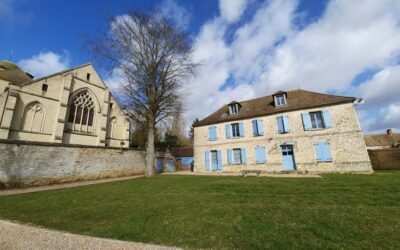 A LOUER : disponible le 10 août 2023.STUDIO situé dans l’ancien presbytère de Montjavoult, au 2ème étage, 550 euros par mois charges comprises. 32 m2.Visites : Contacter mairiedemontjavoult@orange.frDépôt de dossier : Agence Lamy Gisors